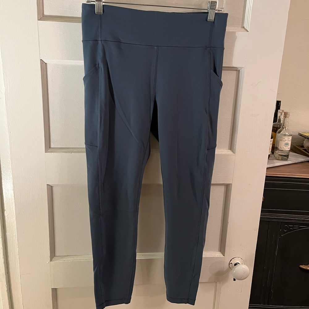 Lululemon Invigorate High-Rise Tight 25" - size 10